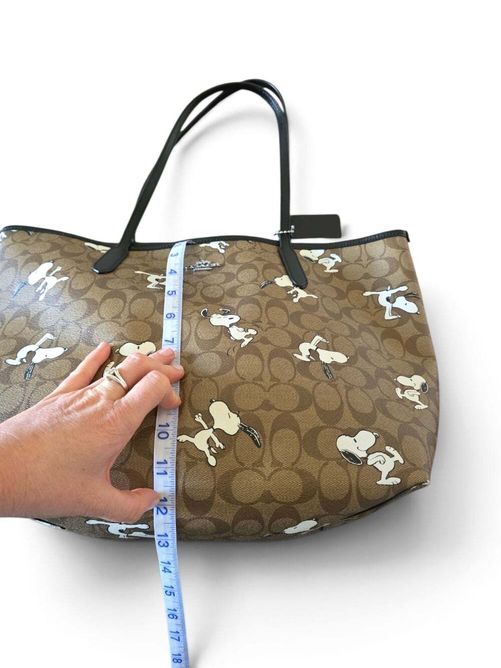 Coach x Peanuts Snoopy City Tote Signature Coated Canvas Brown Black Rare - Picture 16 of 16